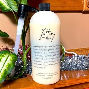 PHILOSOPHY FALLING IN LOVE 32oz Perfumed Olive Oil Body Scrub. Sealed with pump.
